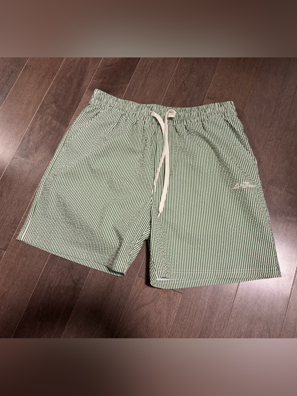 Les Deux - current model men's Green Seersucker swimsuit with Drawstring